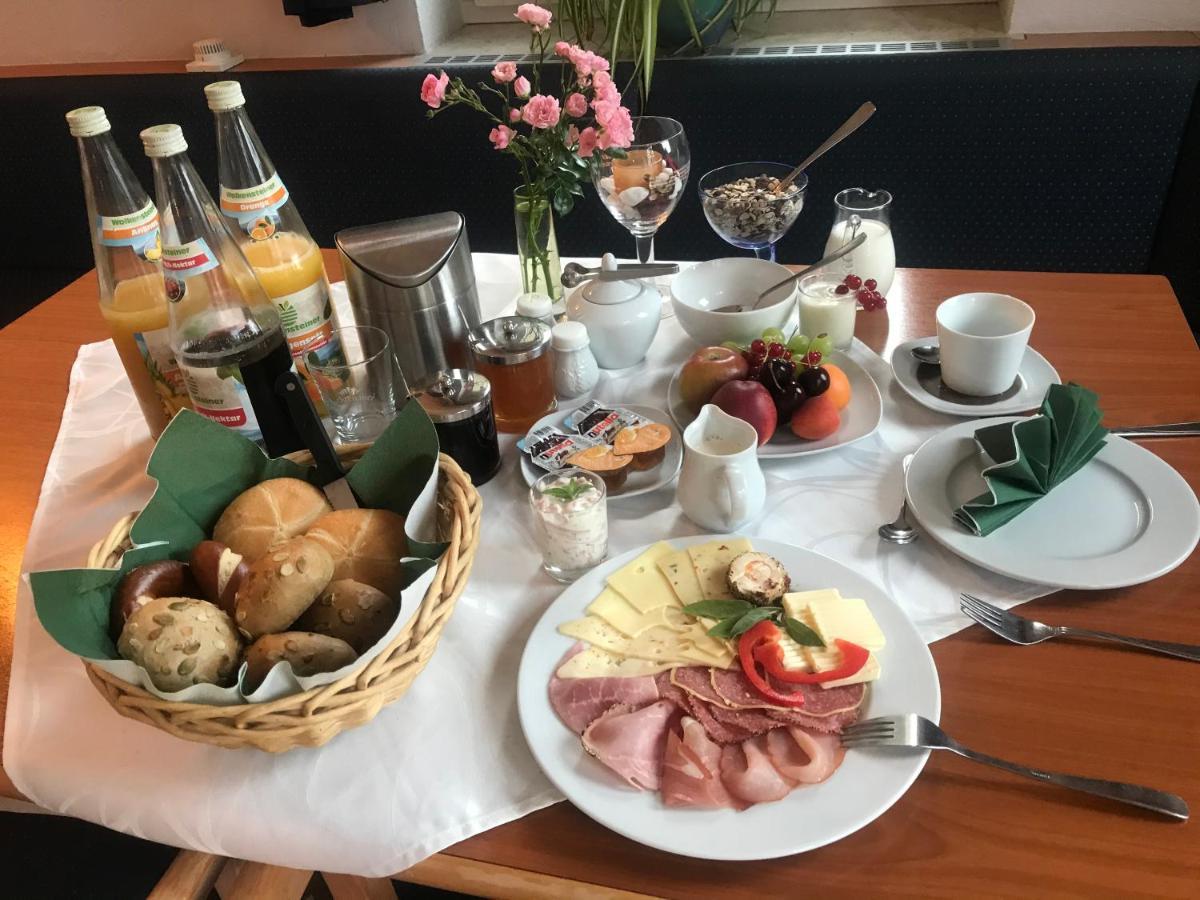 Hotel Am Kunnerstein Augustusburg Buitenkant foto